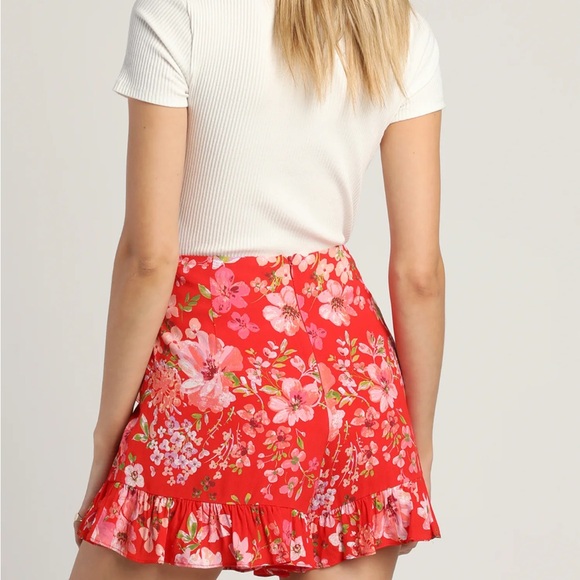 Red Multi Floral Print Ruffled Side-Tie Skort - Picture 3 of 6